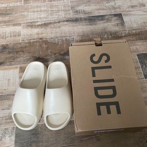 yeezy slide size 11